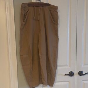 GAP Women's Tan Wide Leg Pants